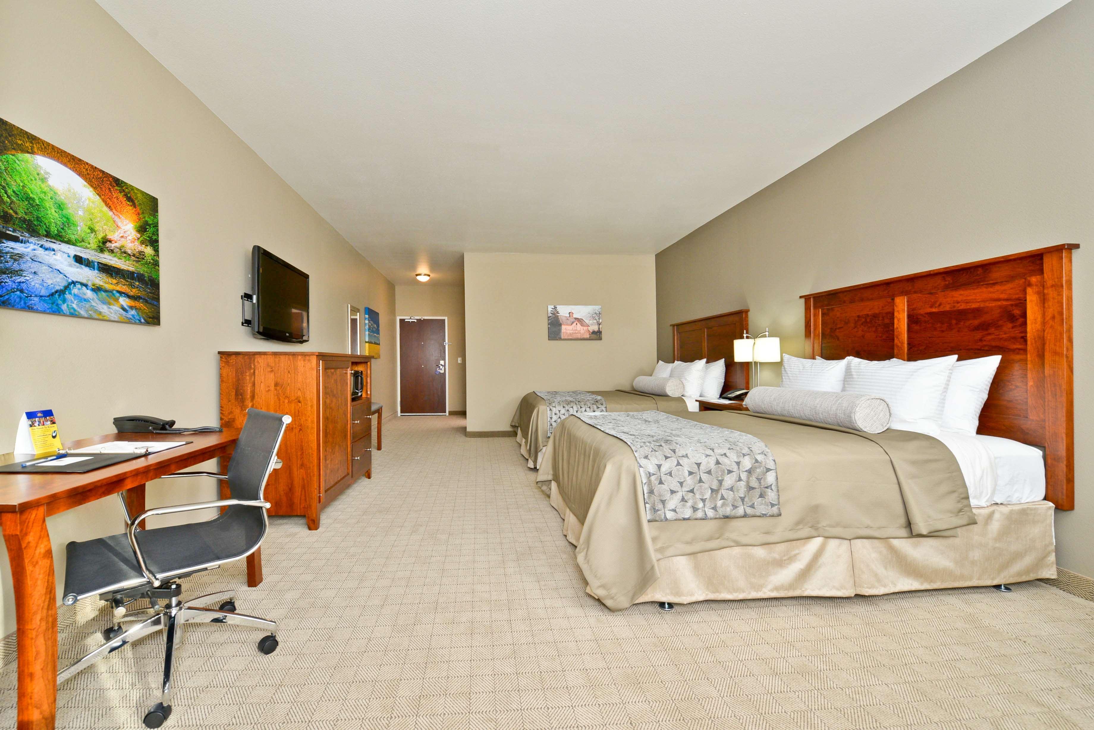 Best Western Plus Green Mill Village Hotel & Suites Arcola Екстериор снимка