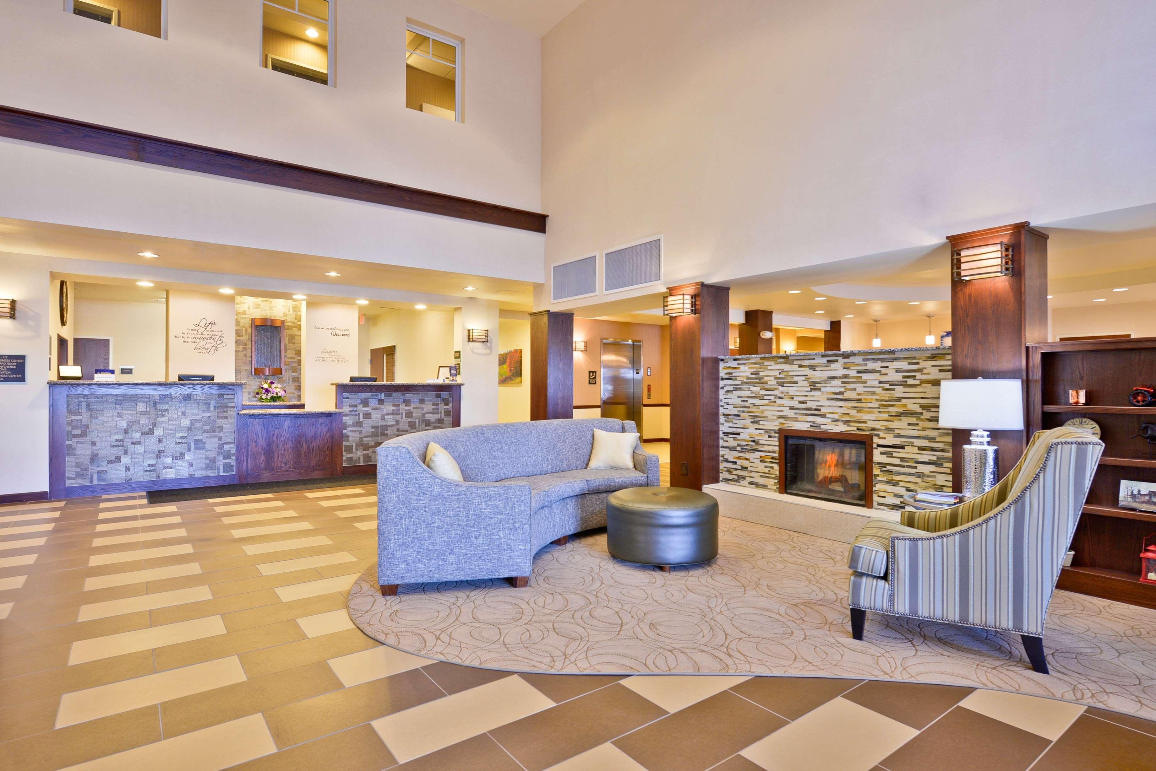 Best Western Plus Green Mill Village Hotel & Suites Arcola Екстериор снимка