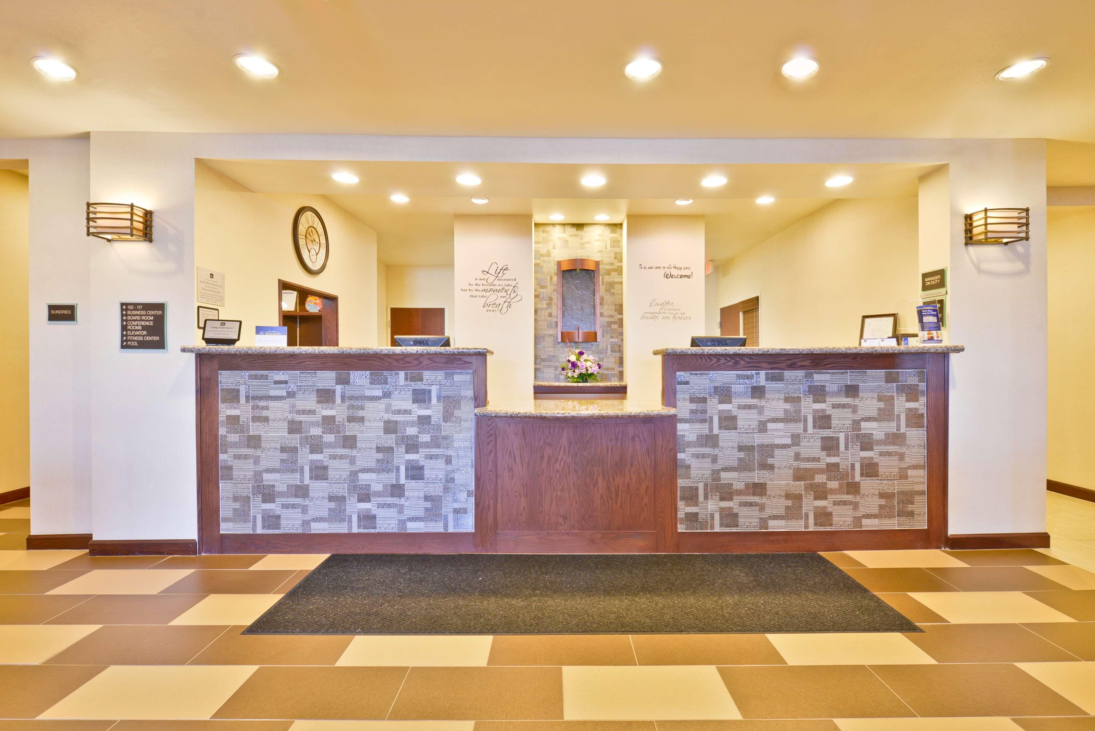 Best Western Plus Green Mill Village Hotel & Suites Arcola Екстериор снимка