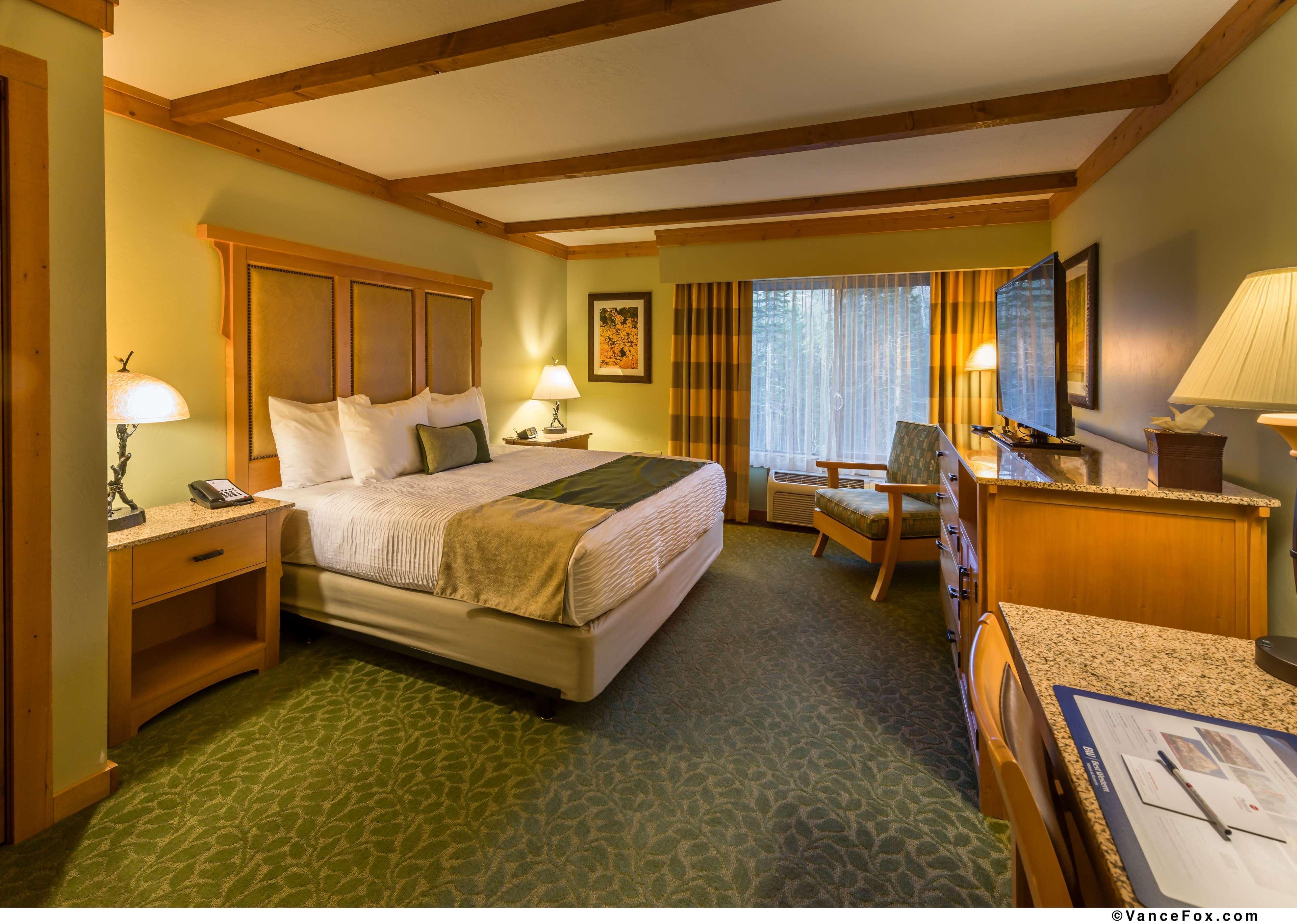 Best Western Plus Green Mill Village Hotel & Suites Arcola Екстериор снимка