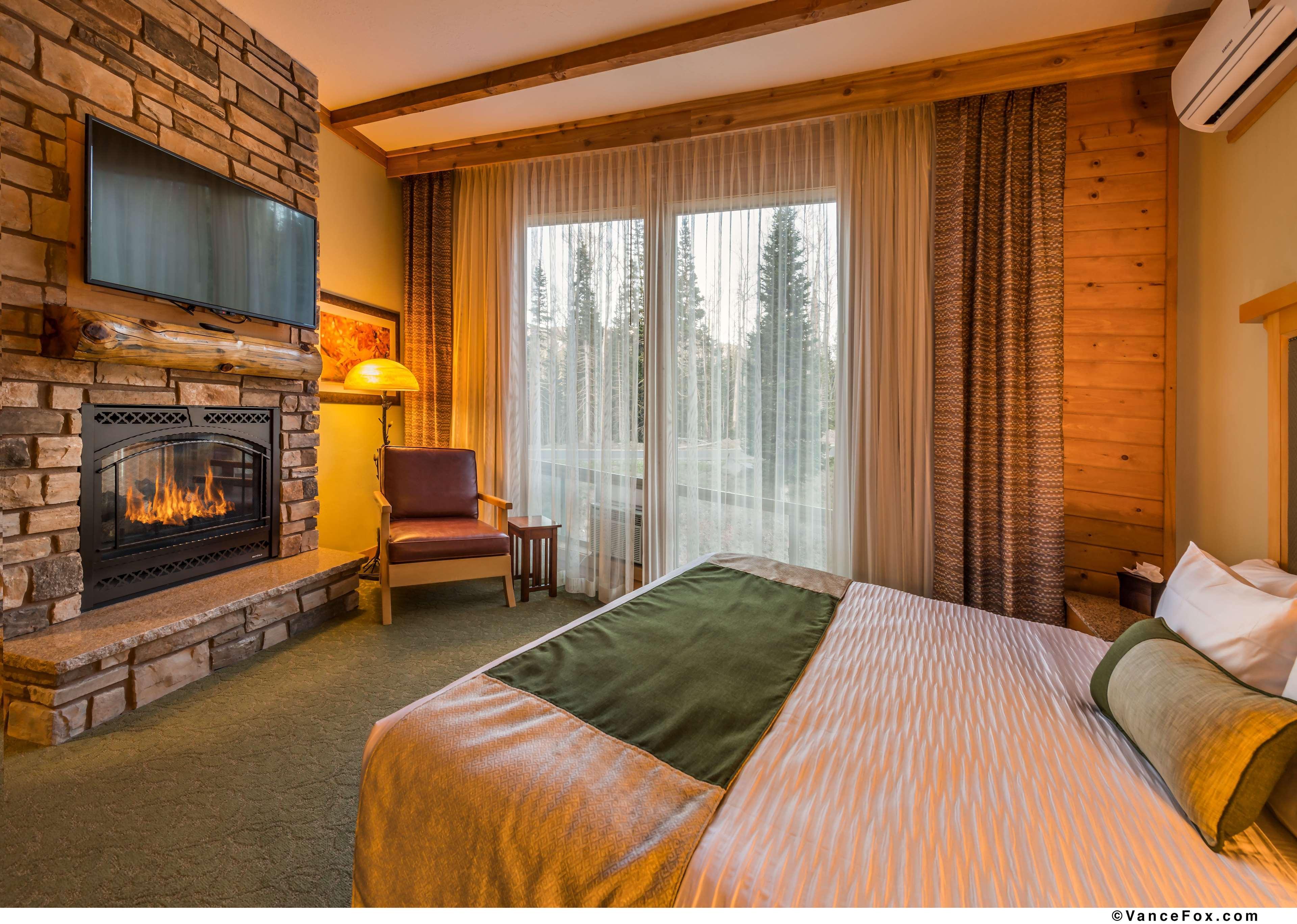 Best Western Plus Green Mill Village Hotel & Suites Arcola Екстериор снимка