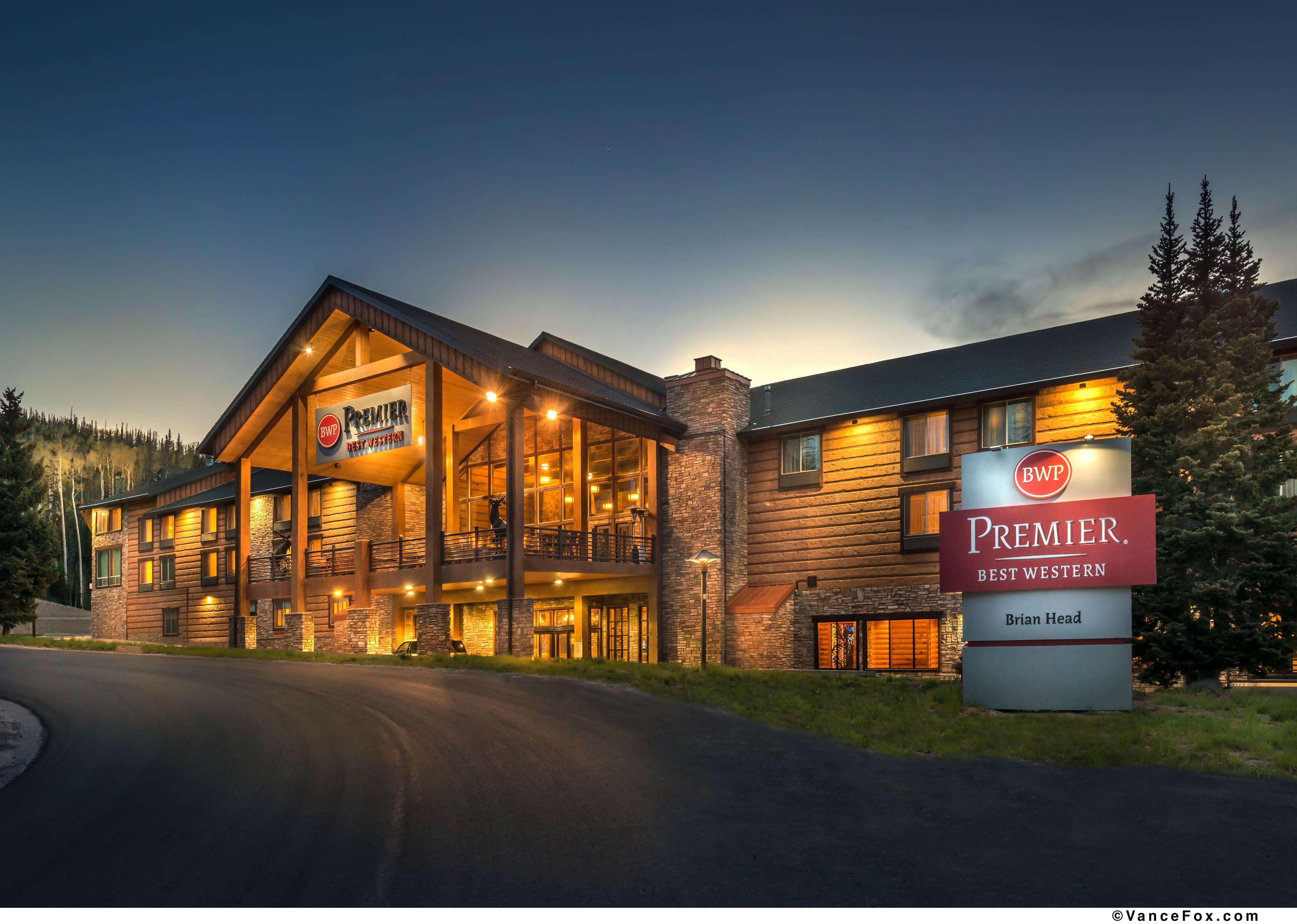 Best Western Plus Green Mill Village Hotel & Suites Arcola Екстериор снимка