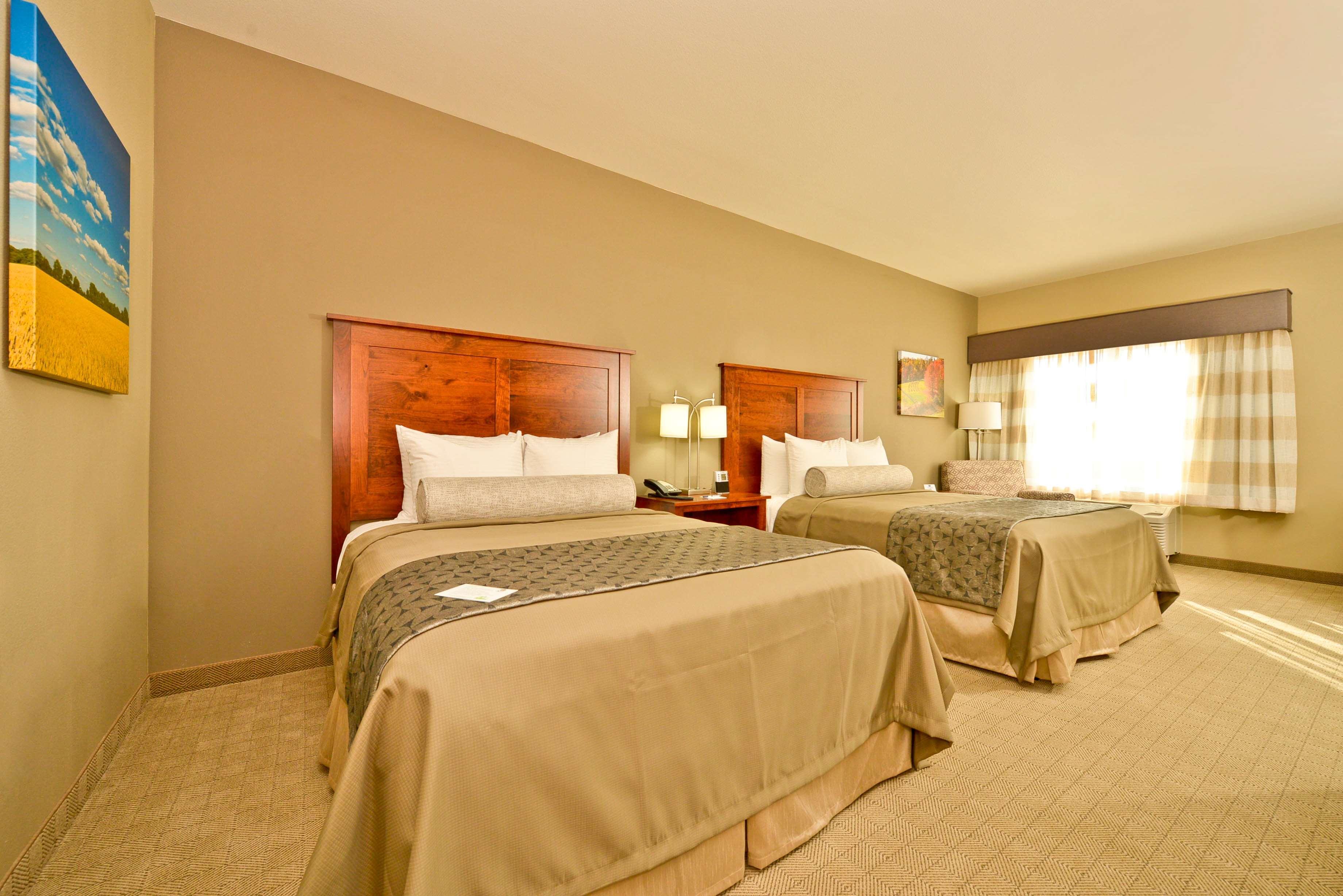 Best Western Plus Green Mill Village Hotel & Suites Arcola Екстериор снимка